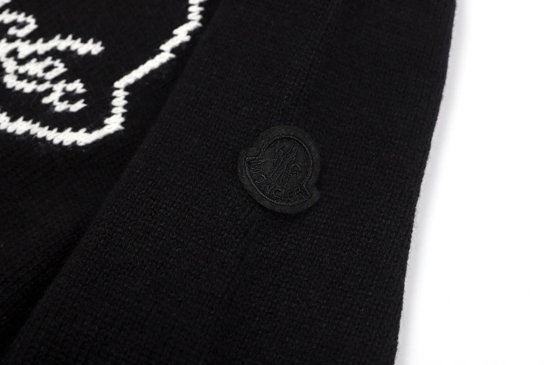 MONCLER ●Authentic 3773 ●35% ● ● ● ● 1：1 ● 1：1 ● ●Size：S M L XL ● ：25317/3B#40 ●